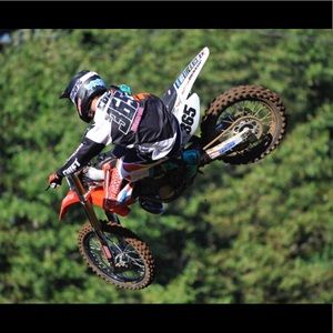 Meet your Posher, Emir